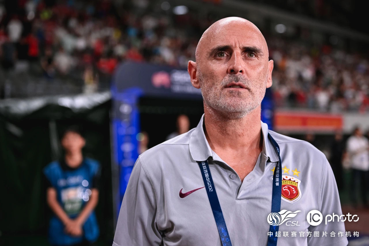 关于欧联转会期再迎强敌，托特纳姆完成体检，主帅态度——压力陡增，资深球员宣示担当的信息