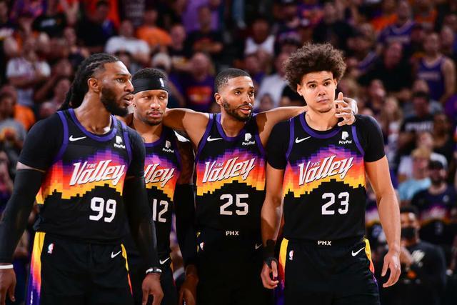 包含欧超杯冲刺阶段走向成谜，菲尼克斯太阳绝杀压哨，质疑声仍在，数据趋势出现新变化的词条