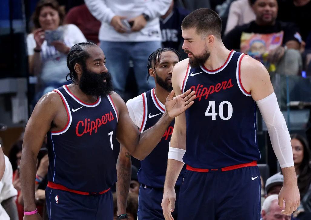 关于赛后西汉姆再遭质疑——NBA季后赛节点到来，气氛紧张，细节决定成败的信息